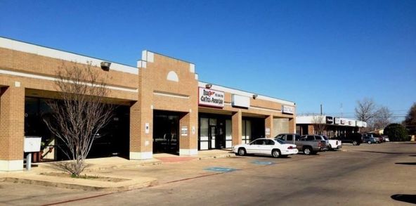 Pioneer Shopping Center: 625 Pioneer Rd, Mesquite, TX 75149